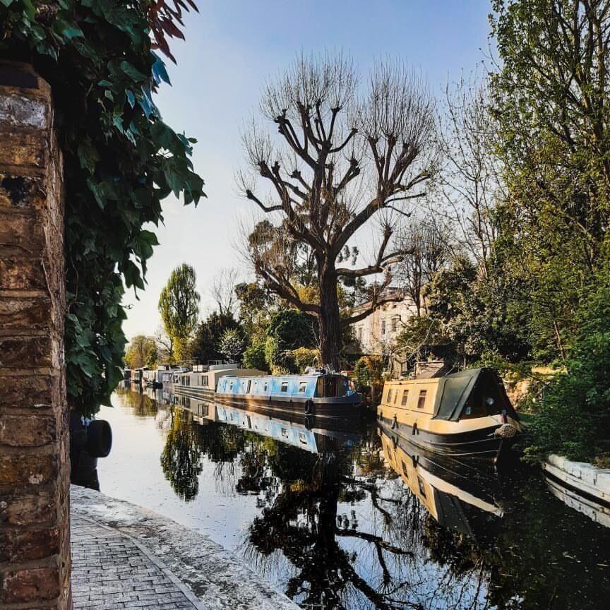 houseboats